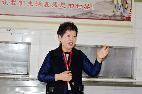 閱讀國學(xué)經(jīng)典，感悟經(jīng)典智慧